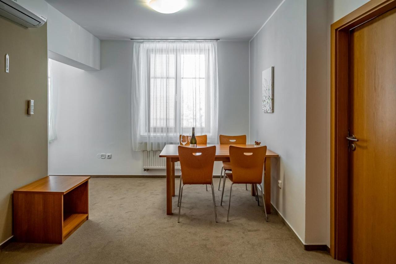 Relax Hotel Stork Lednice Exterior foto