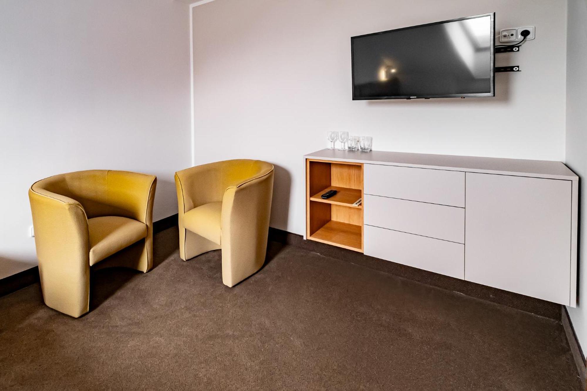 Relax Hotel Stork Lednice Exterior foto